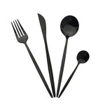 Set de 16 tacamuri, elegant si rafinat, cu un finisaj luxos, negru