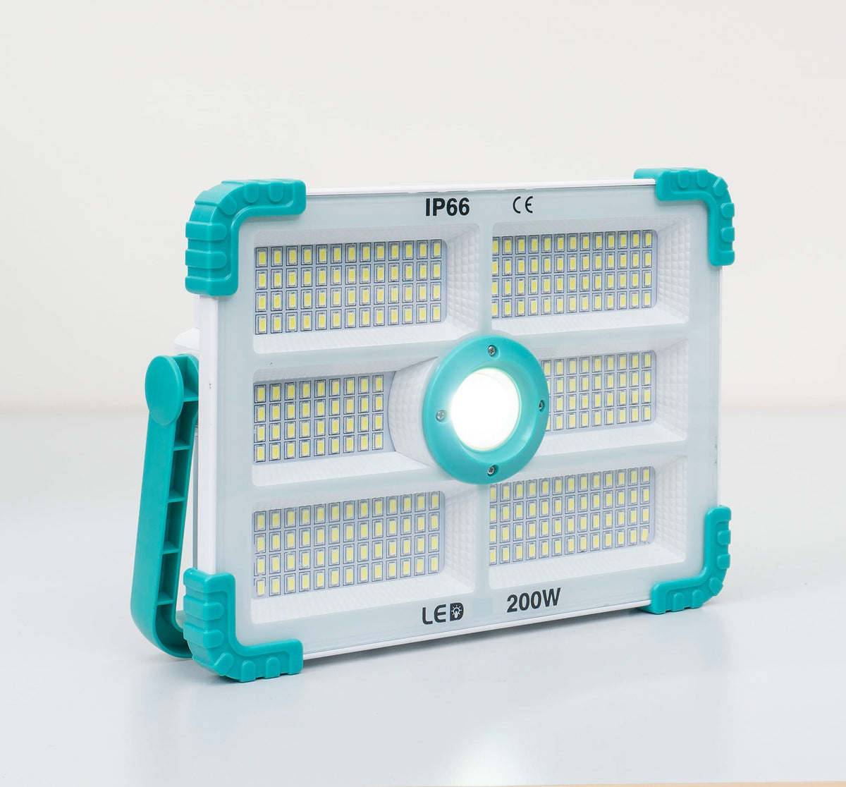 Proiector LED cu incarcare solara si USB, panou incorporabil, diferite variante de putere