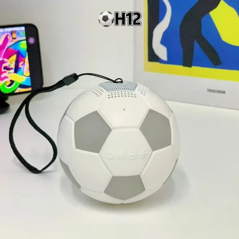 Boxă Bluetooth Portabilă în Formă de Minge de Fotbal, cu Lumini RGB și Încărcare USB-C, Portocaliu / Negru